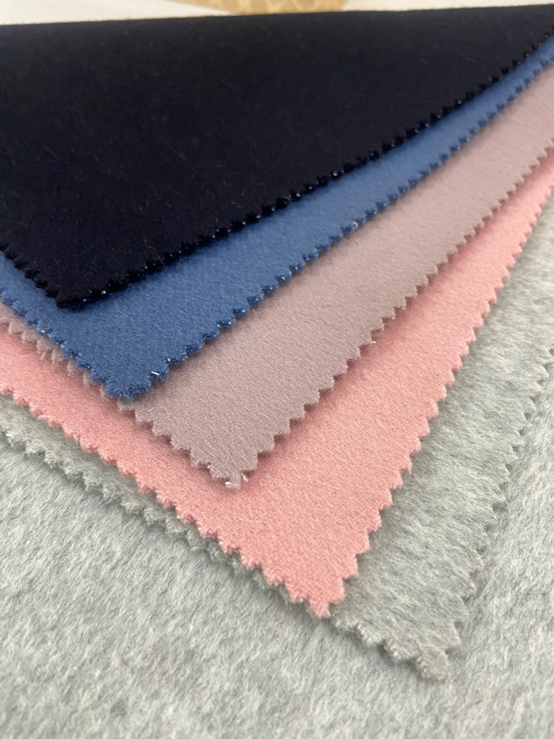 Coarse combed imitation cashmere pure wool fabric